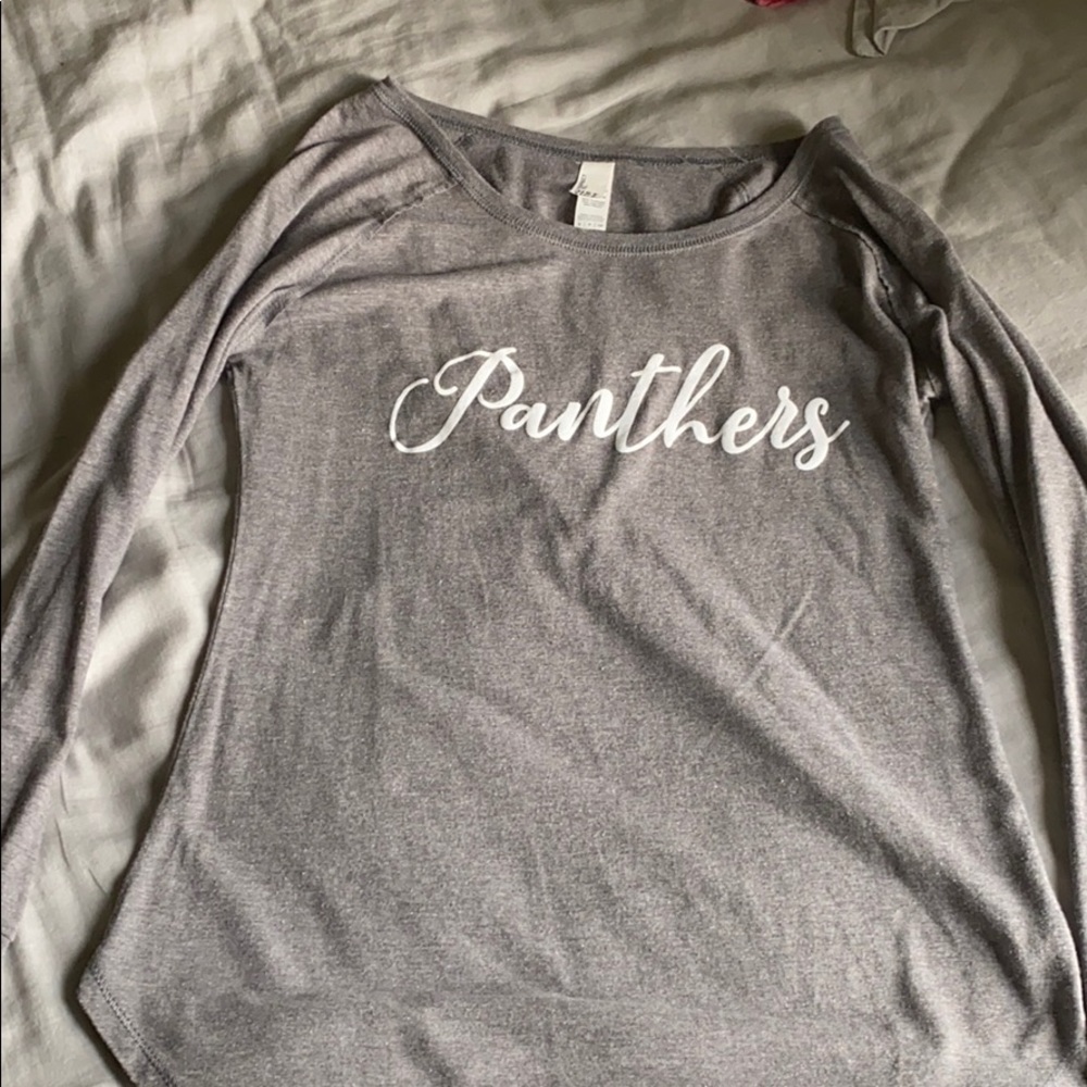 Tee shirt